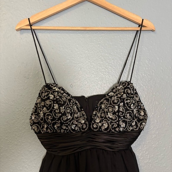 Mac Duggal Black Beaded V Neck Chiffon‎ Rose Hem Mini Formal Dress Size 4 Party - Picture 5 of 13